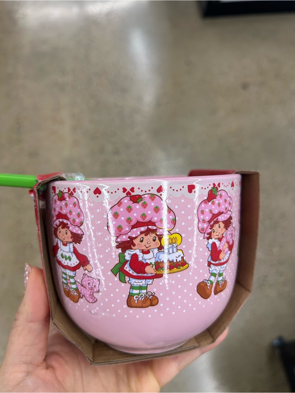 Strawberry shortcake ramen bowl set